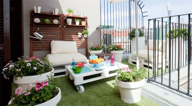 terraza con plantas para verano